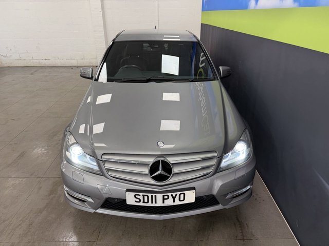 2011 Mercedes-Benz C-Class 2.1L Sport 4dr - Photo 2