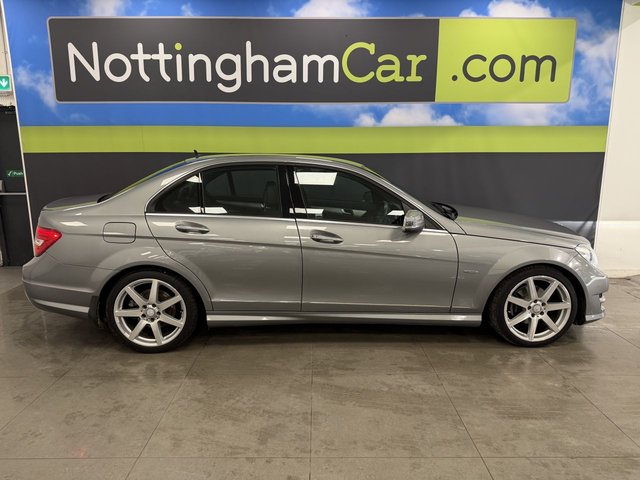 2011 Mercedes-Benz C-Class 2.1L Sport 4dr - Photo 4