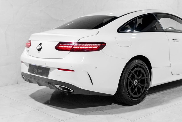 2021 Mercedes-Benz E-Class 2L Amg Line 2dr - Photo 4