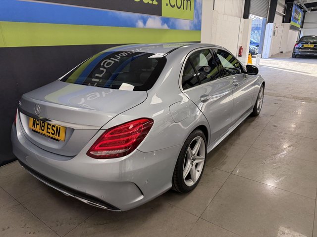 2018 Mercedes-Benz C-Class 2.1L Amg Line 4dr - Photo 6