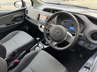 USED 2015 65 TOYOTA YARIS 1.5 VVT-h Icon Hatchback 5dr Petrol Hybrid E-CVT Euro 6 (101 ps) Rear Camera