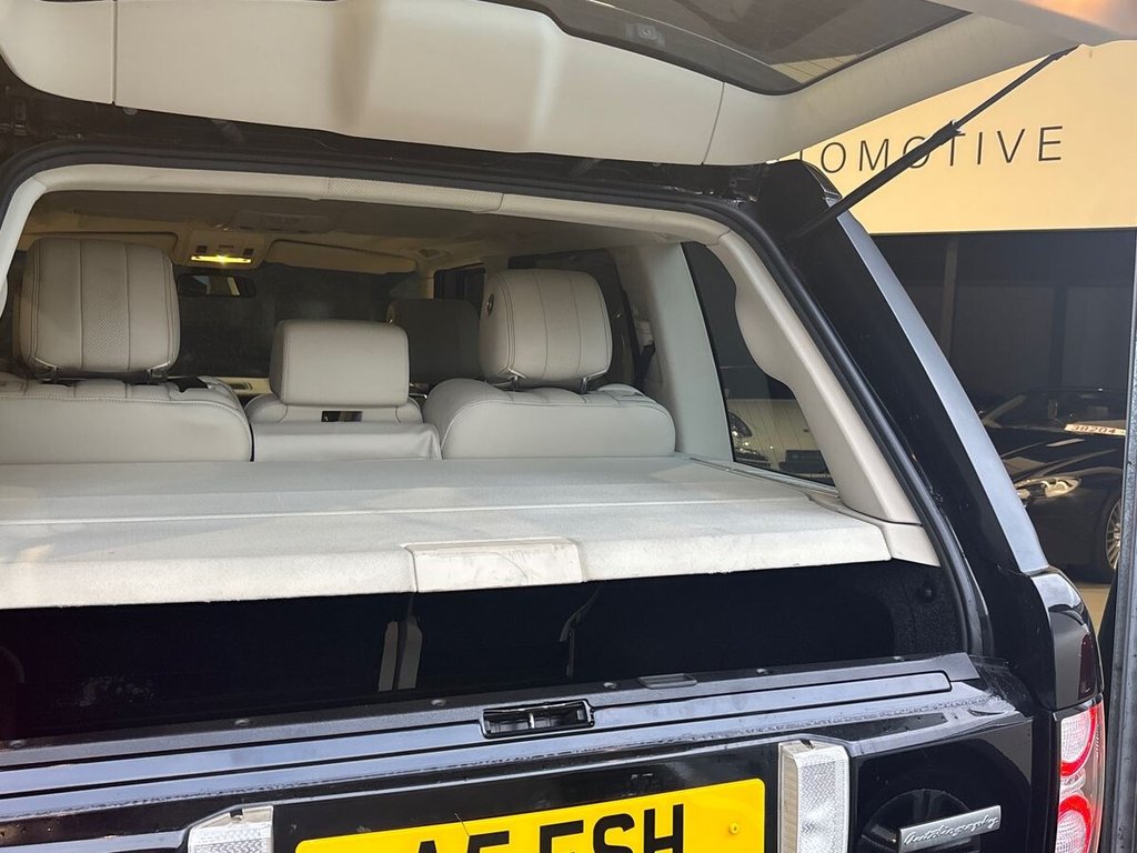 USED 2011 A LAND ROVER RANGE ROVER 5.0 V8 Autobiography SUV 5dr Petrol Auto 4WD Euro 5 (510 ps) SANTORINI W IVORY|GREAT MILES