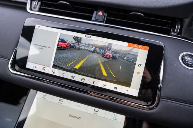 2019 Land Rover RANGE ROVER EVOQUE 2.0 D180 R-Dynamic SE SUV 5dr Diesel Auto 4WD Euro 6 (s/s) (180 ps) - Photo 9