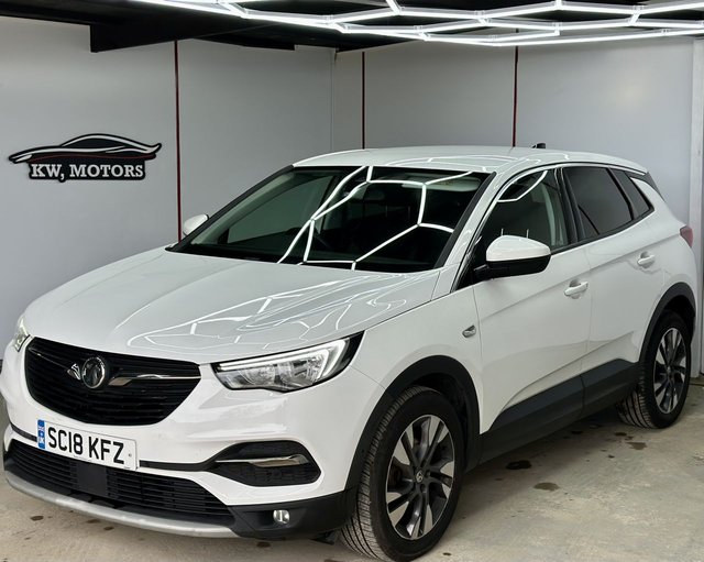 2018 Vauxhall Grandland X 1.6L Sport Nav 5dr - Photo 6