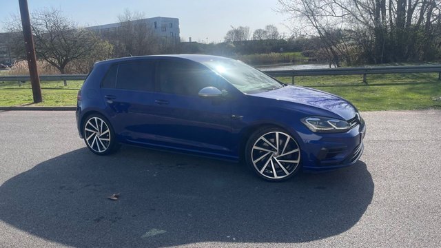 View our VOLKSWAGEN GOLF