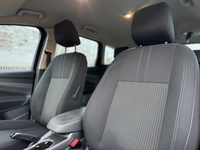 2015 Ford C-Max 1.6L Titanium 5dr - Photo 10