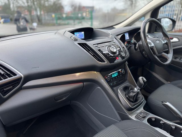 2015 Ford C-Max 1.6L Titanium 5dr - Photo 11
