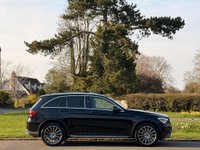 USED 2020 20 MERCEDES-BENZ GLC 2.0 GLC300d AMG Line (Premium) G-Tronic+ 4MATIC Euro 6 (s/s) 5dr MERCEDES HISTORY MEGA SPEC