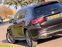 USED 2020 20 MERCEDES-BENZ GLC 2.0 GLC300d AMG Line (Premium) G-Tronic+ 4MATIC Euro 6 (s/s) 5dr MERCEDES HISTORY MEGA SPEC