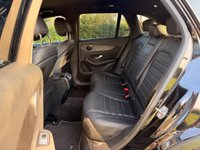 USED 2020 20 MERCEDES-BENZ GLC 2.0 GLC300d AMG Line (Premium) G-Tronic+ 4MATIC Euro 6 (s/s) 5dr MERCEDES HISTORY MEGA SPEC