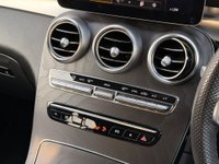 USED 2020 20 MERCEDES-BENZ GLC 2.0 GLC300d AMG Line (Premium) G-Tronic+ 4MATIC Euro 6 (s/s) 5dr MERCEDES HISTORY MEGA SPEC
