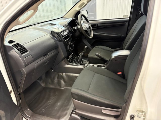 2016 ISUZU D-MAX 2016 2.5TD 161 BHP CPL A314 4X4 S/CAB CHERRY PICKER MANUAL (EURO 5) - Photo 9