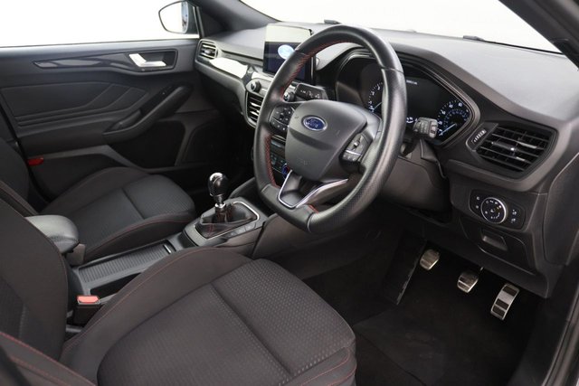 2019 Ford Focus 1L St-Line 5dr - Photo 10