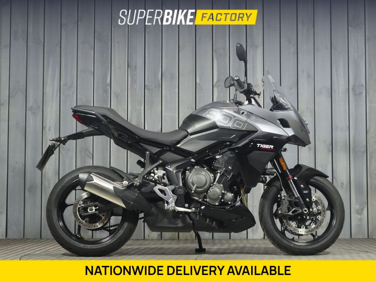TRIUMPH TIGER 800