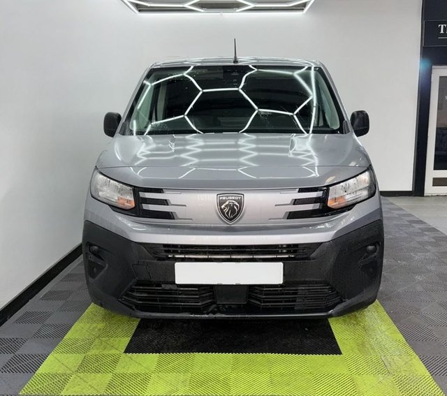 2024 PEUGEOT PARTNER - Photo 4
