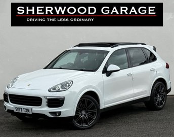 2017 PORSCHE CAYENNE