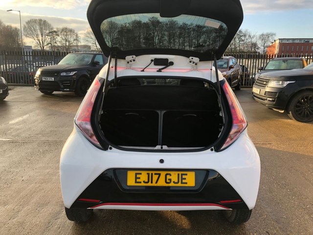 2017 TOYOTA AYGO 2017 1.0 VVT-i x-press Hatchback 5dr Petrol Manual Euro 6 (68 ps) - Photo 8