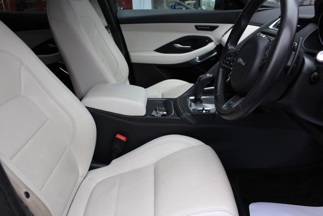 2018 JAGUAR E-PACE 2.0 D180 R-Dynamic SE SUV 5dr Diesel Auto AWD Euro 6 (s/s) (180 ps) - Photo 11
