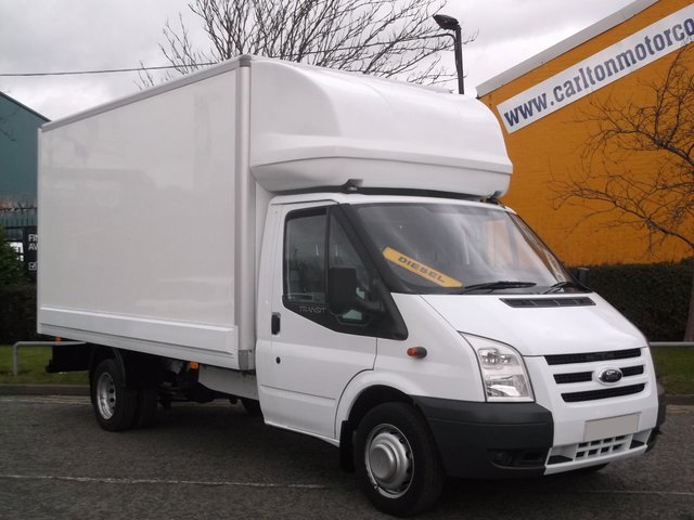 2010 59 Ford Transit 115 T350 EF Luton Box van Free UK Delivery TRANSLUCENT ROOF LOW MILES