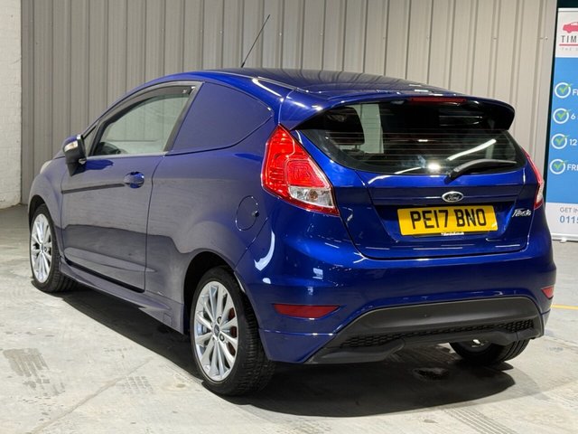 2017 FORD FIESTA VAN - Photo 2