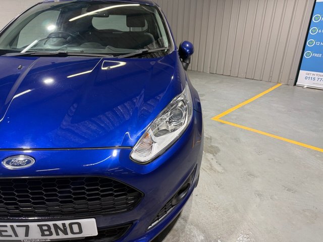 2017 FORD FIESTA VAN - Photo 11