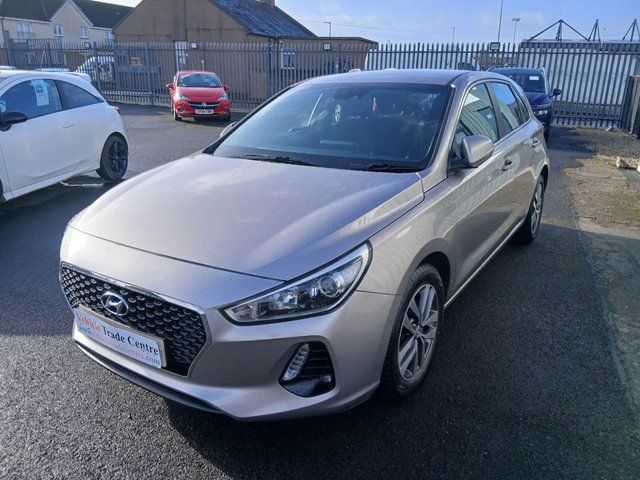 2017 HYUNDAI I30 - Photo 3