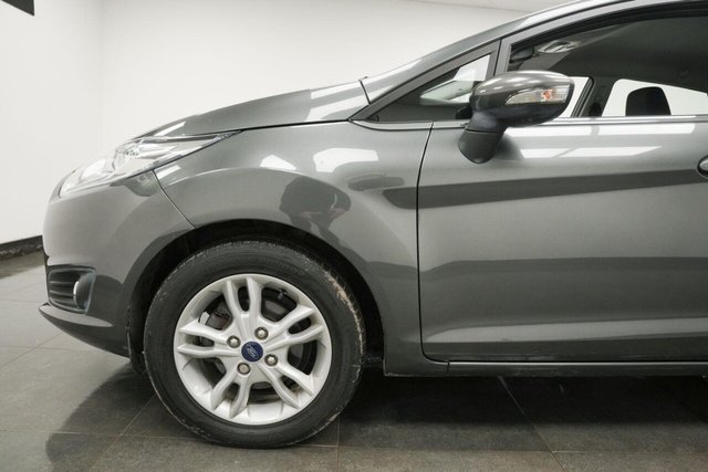 2015 FORD FIESTA 1.0T EcoBoost Zetec Powershift Euro 6 5dr - Photo 6
