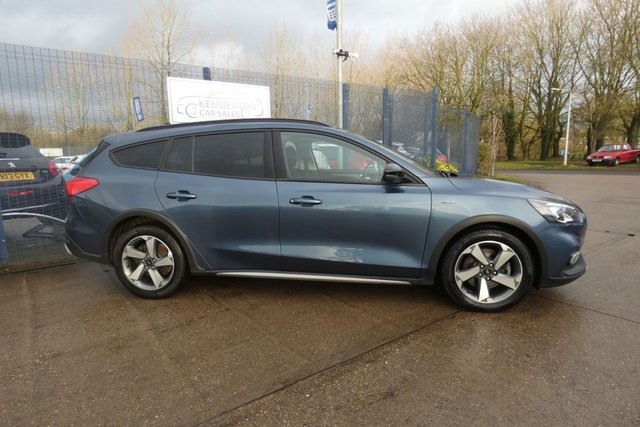 2020 FORD FOCUS - Photo 4