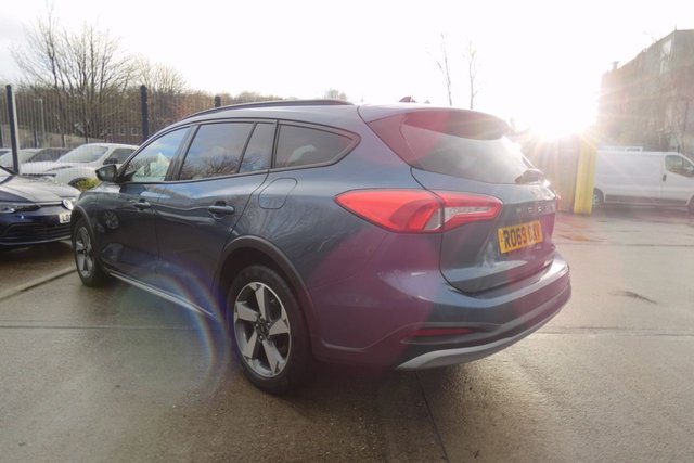 2020 FORD FOCUS - Photo 6