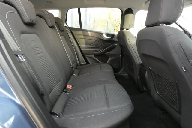 2020 FORD FOCUS - Photo 9