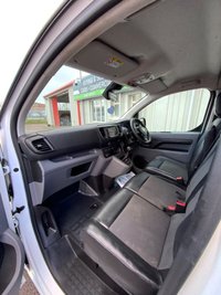 USED 2021 21 VAUXHALL VIVARO 1.5 Turbo D 2900 Sportive Panel Van 5dr Diesel Manual L2 H1 Euro 6 (s/s) (100 ps) 1 Owner - Ex-Fleet Van