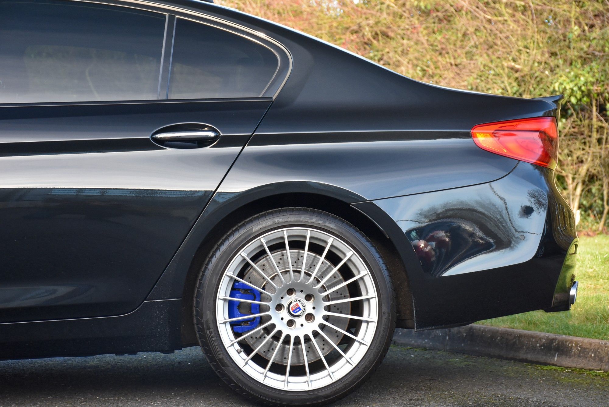 USED 2019 19 BMW ALPINA D5 BI-TURBO 3.0d BiTurbo S Switchtronic AWD Euro 6 (s/s) 4dr 