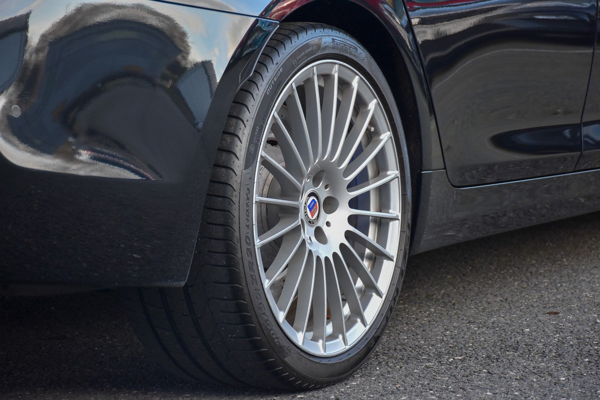 USED 2019 19 BMW ALPINA D5 BI-TURBO 3.0d BiTurbo S Switchtronic AWD Euro 6 (s/s) 4dr 