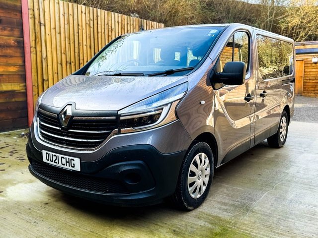 2021 RENAULT TRAFIC - Photo 6