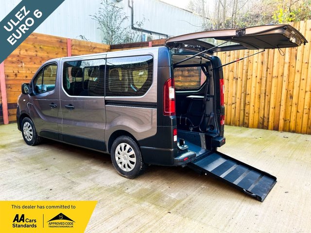2021 RENAULT TRAFIC