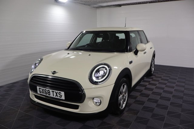 2018 MINI HATCH 1.5 Cooper Hatchback 5dr Petrol Steptronic Euro 6 (s/s) (136 ps) - Photo 3
