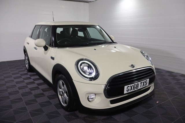 2018 MINI HATCH