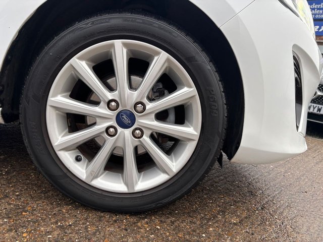2019 FORD FIESTA 1.5 TDCi Titanium Hatchback 5dr Diesel Manual Euro 6 (s/s) (85 ps) - Photo 12