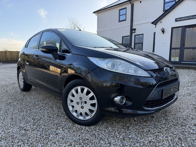 2010 10 Ford Fiesta 1.4 Titanium Individual Hatchback 5dr Petrol Manual (133 g/km, 94 bhp)