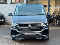 USED 2023 73 VOLKSWAGEN TRANSPORTER T6.1 SPORTLINE 2.0 BITDI 204PS 7 SPEED DSG EU6 T32 LWB 6 SEAT KOMBI CREW VAN 6 SEAT KOMBI SPORTLINE * BILSTEIN B14 KOMFORT SUSPENSION * REVO RF020 GLOSS BLACK ALLOYS