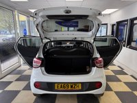 USED 2019 69 HYUNDAI I10 1.0 Play Hatchback 5dr Petrol Manual Euro 6 (67 ps) SAT NAV! BLUETOOTH! AIR CON!