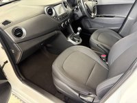 USED 2019 69 HYUNDAI I10 1.0 Play Hatchback 5dr Petrol Manual Euro 6 (67 ps) SAT NAV! BLUETOOTH! AIR CON!