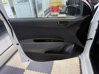 USED 2019 69 HYUNDAI I10 1.0 Play Hatchback 5dr Petrol Manual Euro 6 (67 ps) SAT NAV! BLUETOOTH! AIR CON!