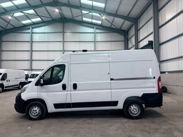 2022 VAUXHALL MOVANO - Photo 5