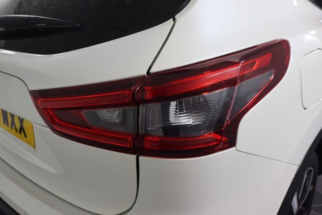 2019 NISSAN QASHQAI 1.3 DIG-T Tekna+ SUV 5dr Petrol Manual Euro 6 (s/s) (140 ps) - Photo 7