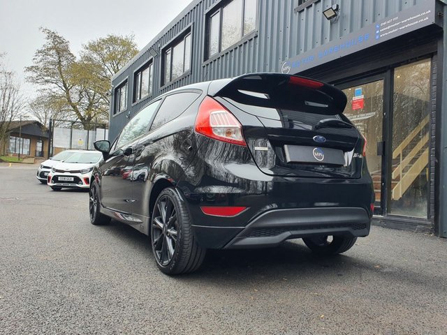 2017 FORD FIESTA 1.0T EcoBoost ST-Line Hatchback 3dr Petrol Manual Euro 6 (s/s) (140 ps) - Photo 2