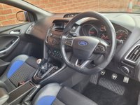 USED 2015 15 FORD FOCUS 2.0 TDCi ST-2 Hatchback 5dr Diesel Manual Euro 6 (s/s) (185 ps) 