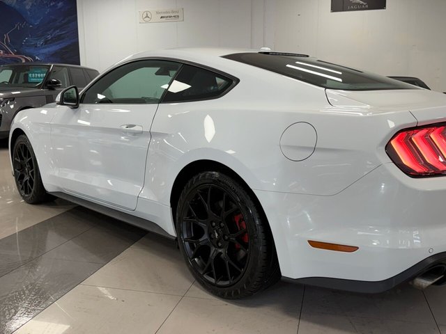 2019 FORD MUSTANG - Photo 7