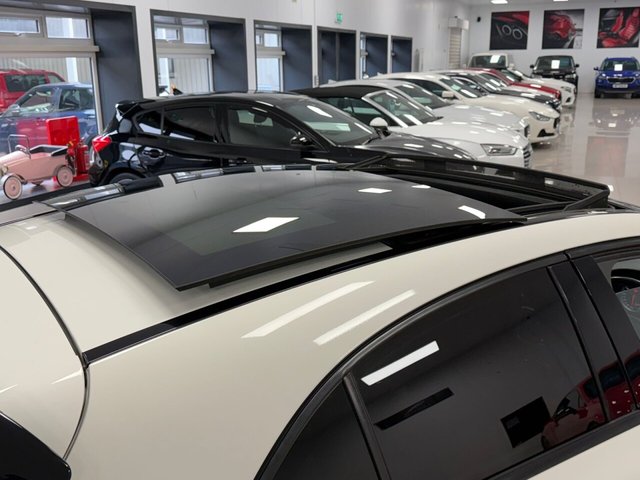 2015 Mercedes-Benz A-CLASS - Photo 10