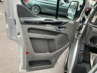 USED 2022 72 FORD TRANSIT CUSTOM Ford Transit Custom 2.0 320 EcoBlue Limited Crew Van, 57,000 miles, Euro 6, 6 Seater, 16' Alloys, A/C, F&R sensors. Final price plus VAT @ 20%! This 2022 Ford Transit Custom Limited is a standout example, having had only one owner since new. Powered by a 2.0L Diesel engine and meeting Euro 6 emission standards, this van offers a practical and efficient driving experience. It comfortably seats six people and comes with a 3 month warranty for your peace of mind. The MOT is valid until December 2026, ensuring its roadworthiness for years to come. Notable features include automatic headlights with a follow me home function, front and rear p